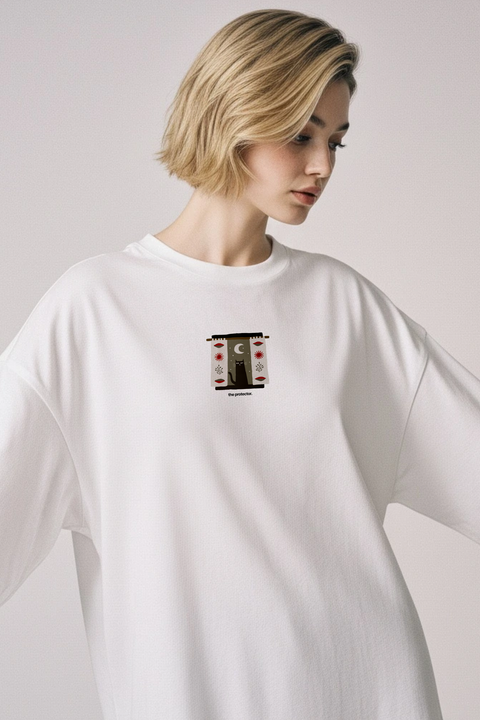 Футболка оверсайз унисекс "The protector"