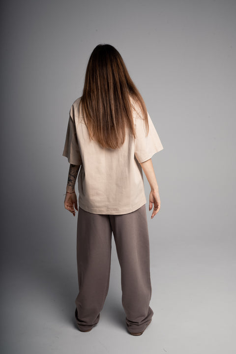 Футболка оверсайз унисекс "Love is a beautiful kind of fear"