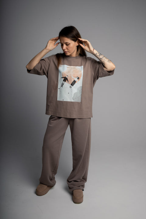 Футболка оверсайз унисекс "Gravity of Love"