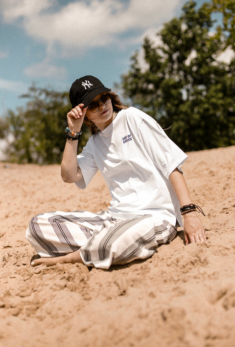 Футболка оверсайз унисекс "Out of office"