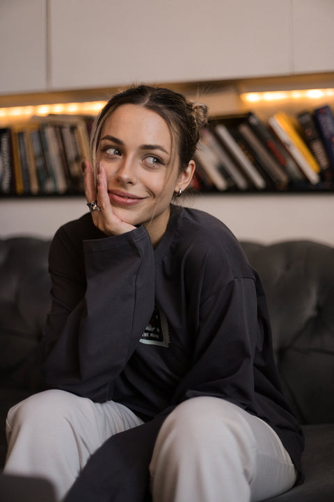 Лонгслив оверсайз "One way ticket to the moon"