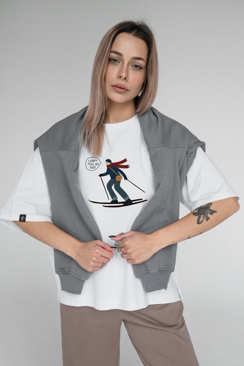 Oversized Unisex T-shirt "I can't feel my toes"