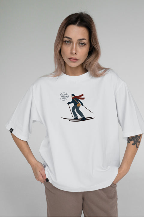 Oversized Unisex T-shirt "I can't feel my toes"