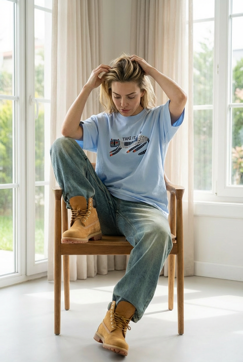 Oversize'owa koszulka "Take it easy"