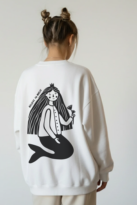 Sweatshirt "Believe in magic"