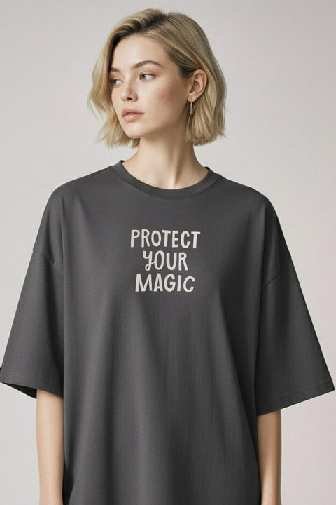 Oversized T-shirt "Protect your magic"