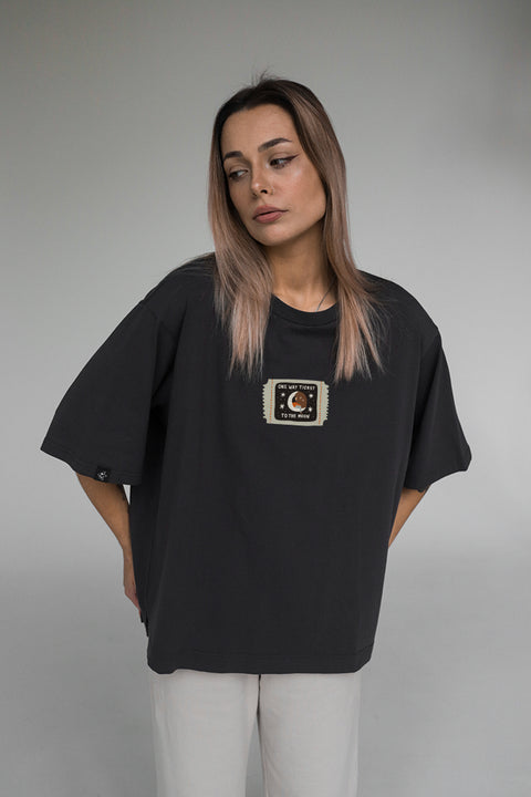 Oversized T-shirt "One way ticket to the moon"