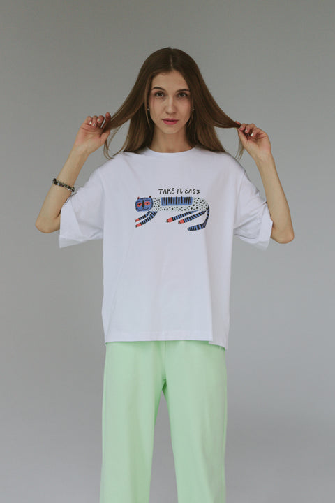 Oversized T-shirt "Take it easy"