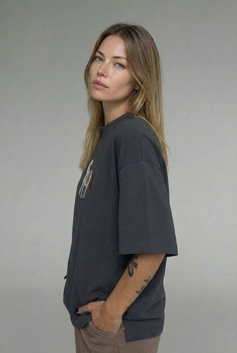 Oversize'owa koszulka "Wild spirit"