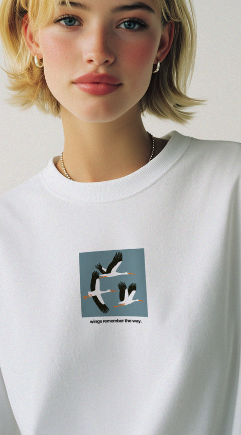 Oversized T-shirt "Wings remember the way"