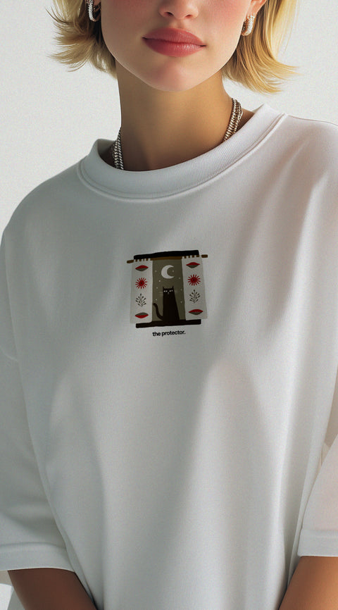 Oversized T-shirt "The protector"