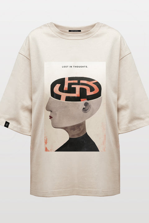 Oversized T-shirt "Lost in Thoughts"