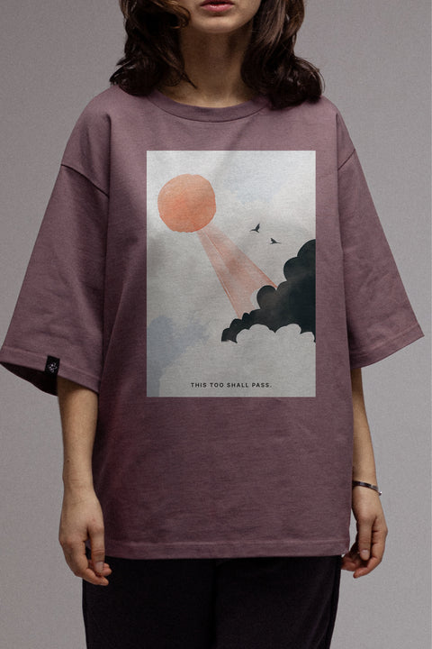 Oversize'owa koszulka "This Too Shall Pass" 