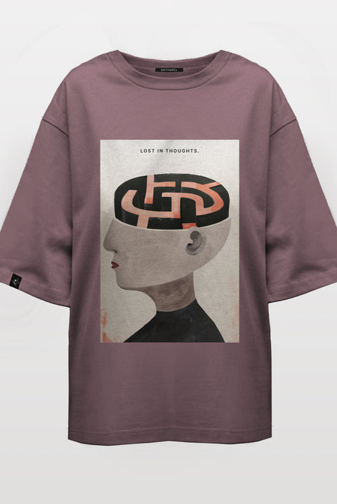 Oversized T-shirt "Lost in Thoughts"