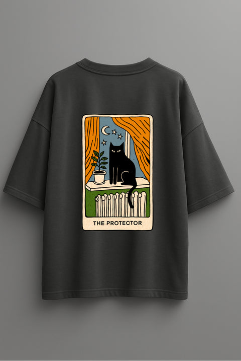 Oversized T-shirt "The Protector"