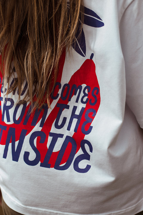 Oversized T-shirt "Beauty comes from the inside"