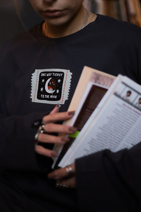 Oversized Long-Sleeve Shirt "One way ticket to the moon"