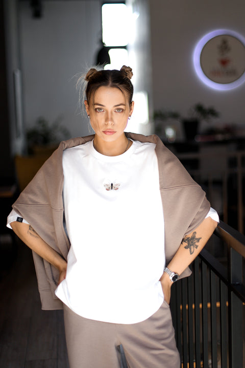 Oversized T-shirt "Moth"