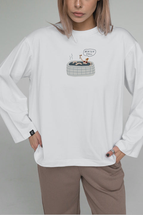 Oversized Unisex Long-Sleeve Shirt "Winter chill" (girl)