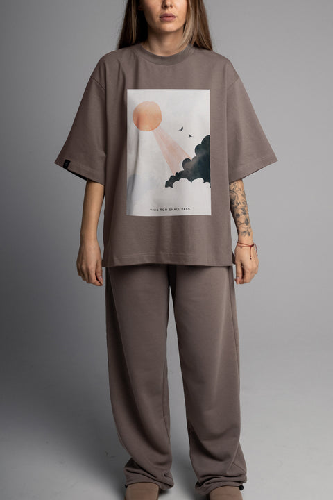 Oversized T-shirt "This Too Shall Pass"