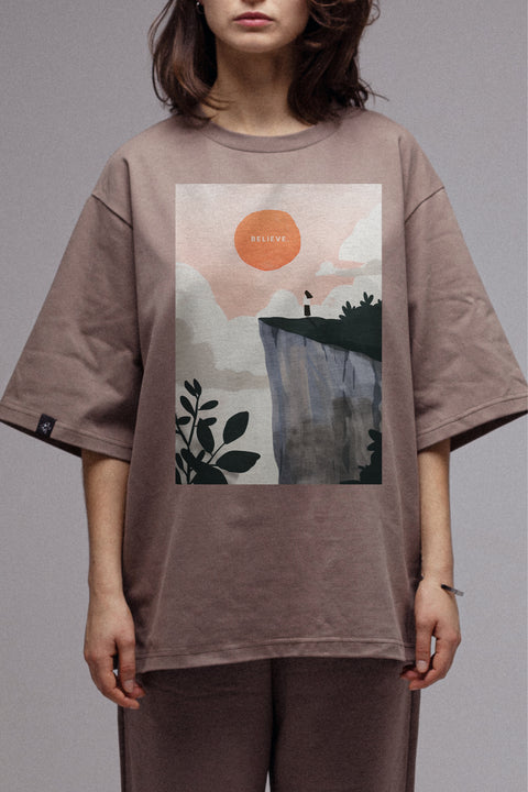 Oversized T-shirt "Believe"