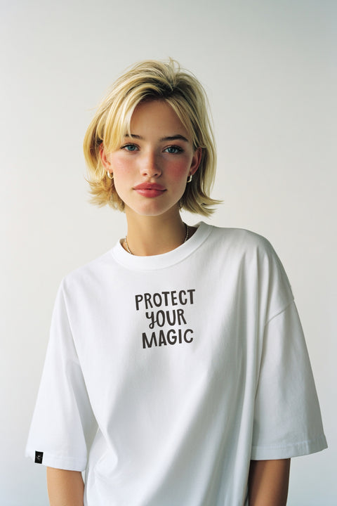Oversized T-shirt "Protect your magic"