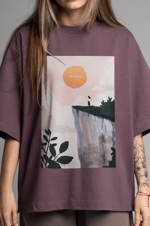 Oversized T-shirt "Believe"