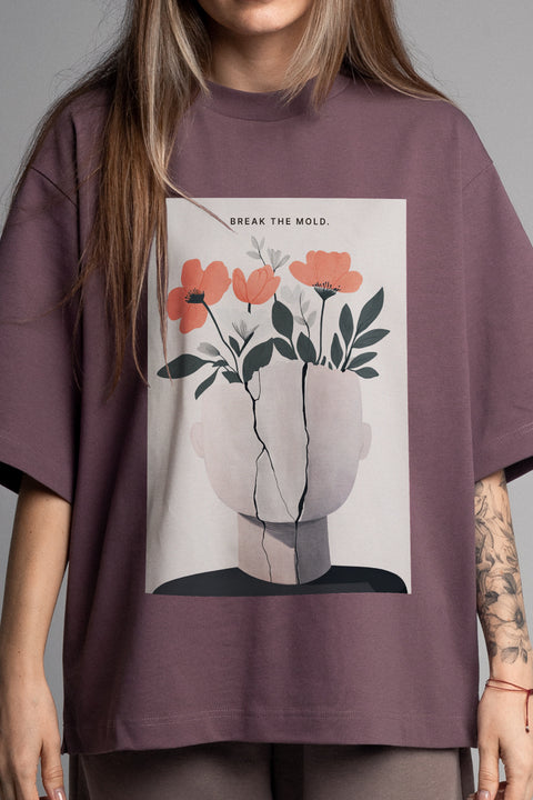 Oversized T-shirt "Break the Mold"