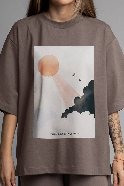 Oversized T-shirt "This Too Shall Pass"