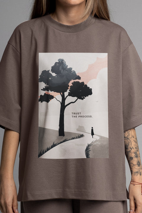 Oversized T-shirt "Trust the process"