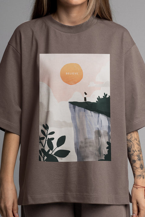 Oversized T-shirt "Believe"