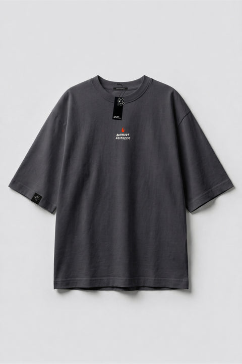 Oversize'owa koszulka "Burnout aesthetic"