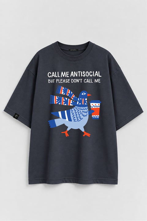 Oversized T-shirt "Antisocial"
