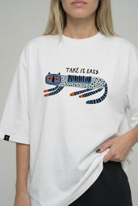 Oversize'owa koszulka "Take it easy"