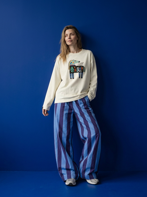 Oversized Long-Sleeve Shirt "I'm aware I'm rare"