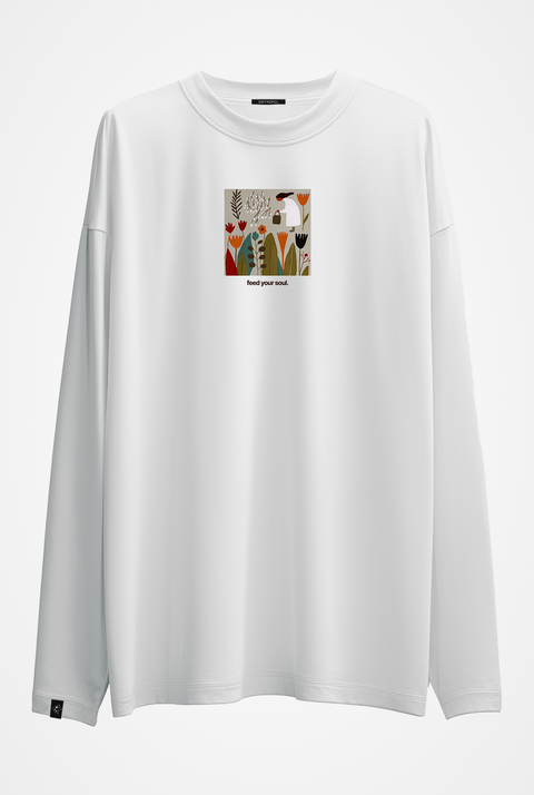 Oversized Long-Sleeve Shirt "Feed your soul"