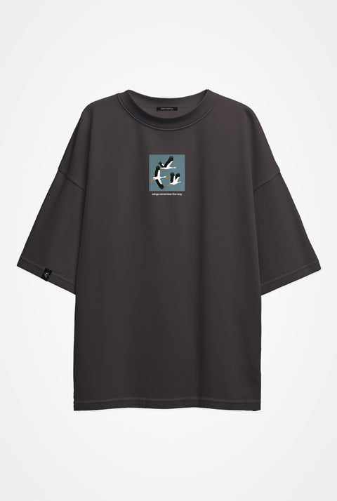 Oversize'owa koszulka "Wings remember the way"