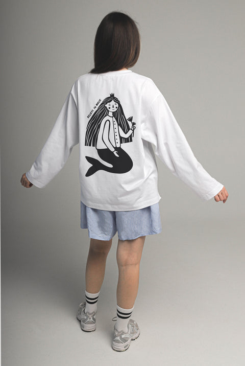 Oversized Long-Sleeve Shirt "Believe in magic"